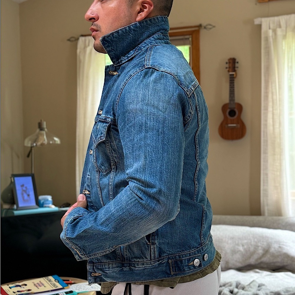 Levi’s Denim Jacket XS mint condition 🔥